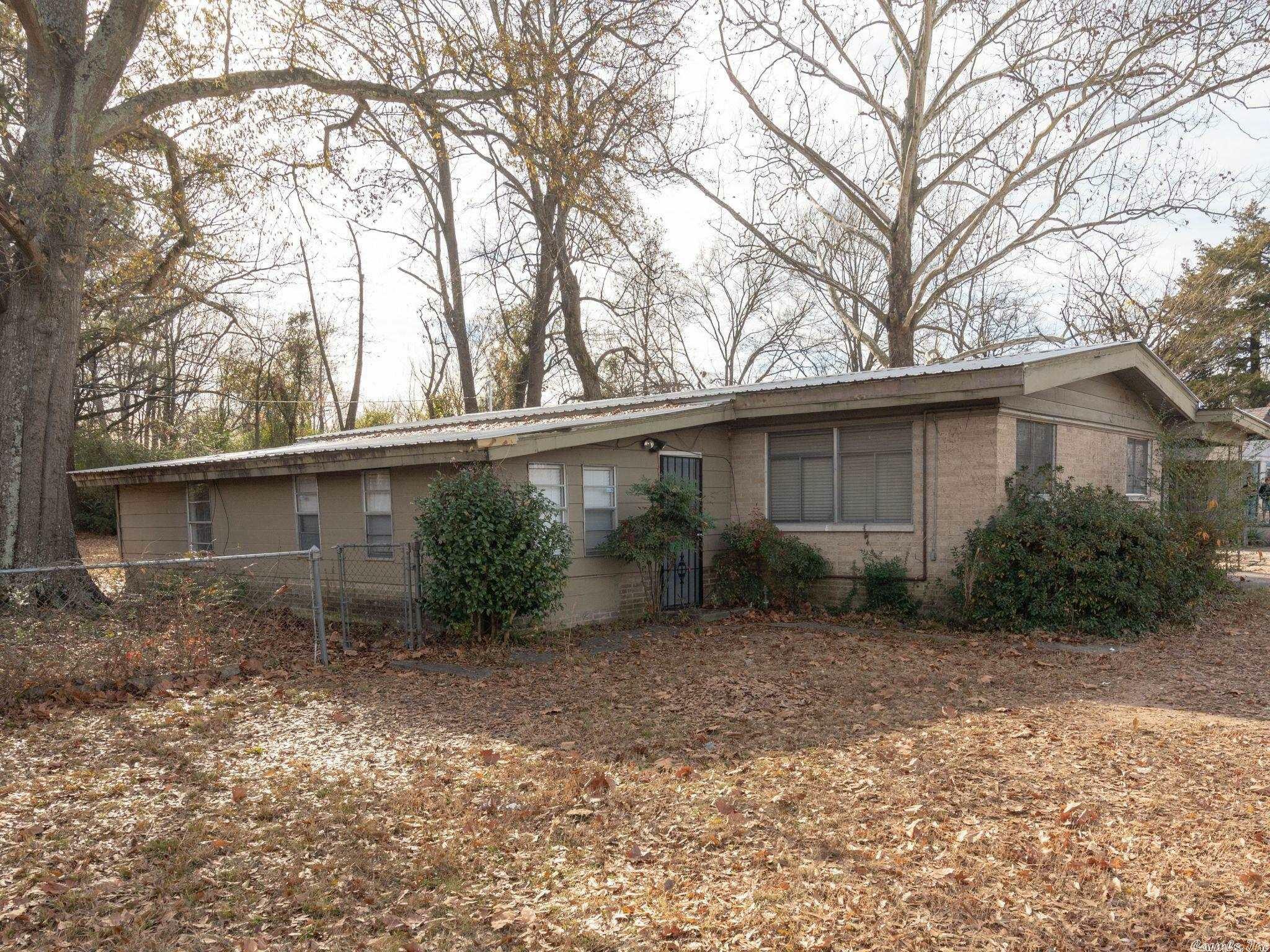 Property Photo:  5239 Mabelvale Pike  AR 72209 