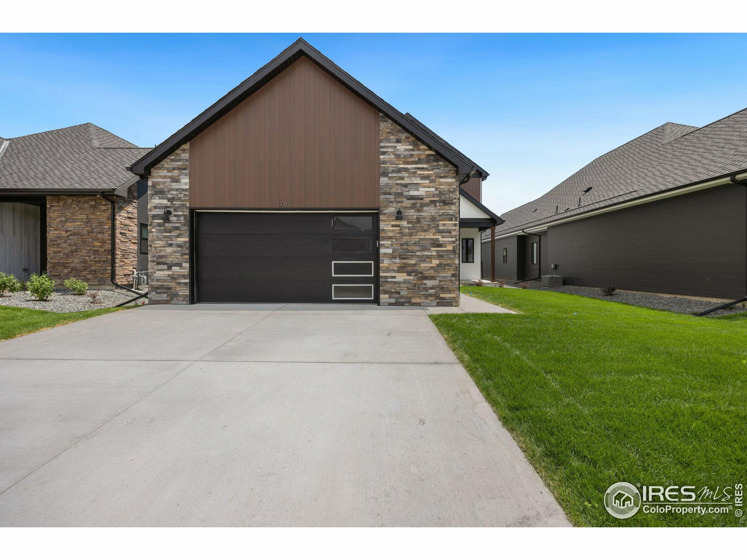 Property Photo: 1763 Barefoot Dr CO 80550