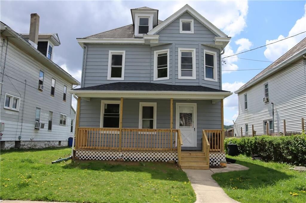 Property Photo:  167 Madison Street  PA 18042 