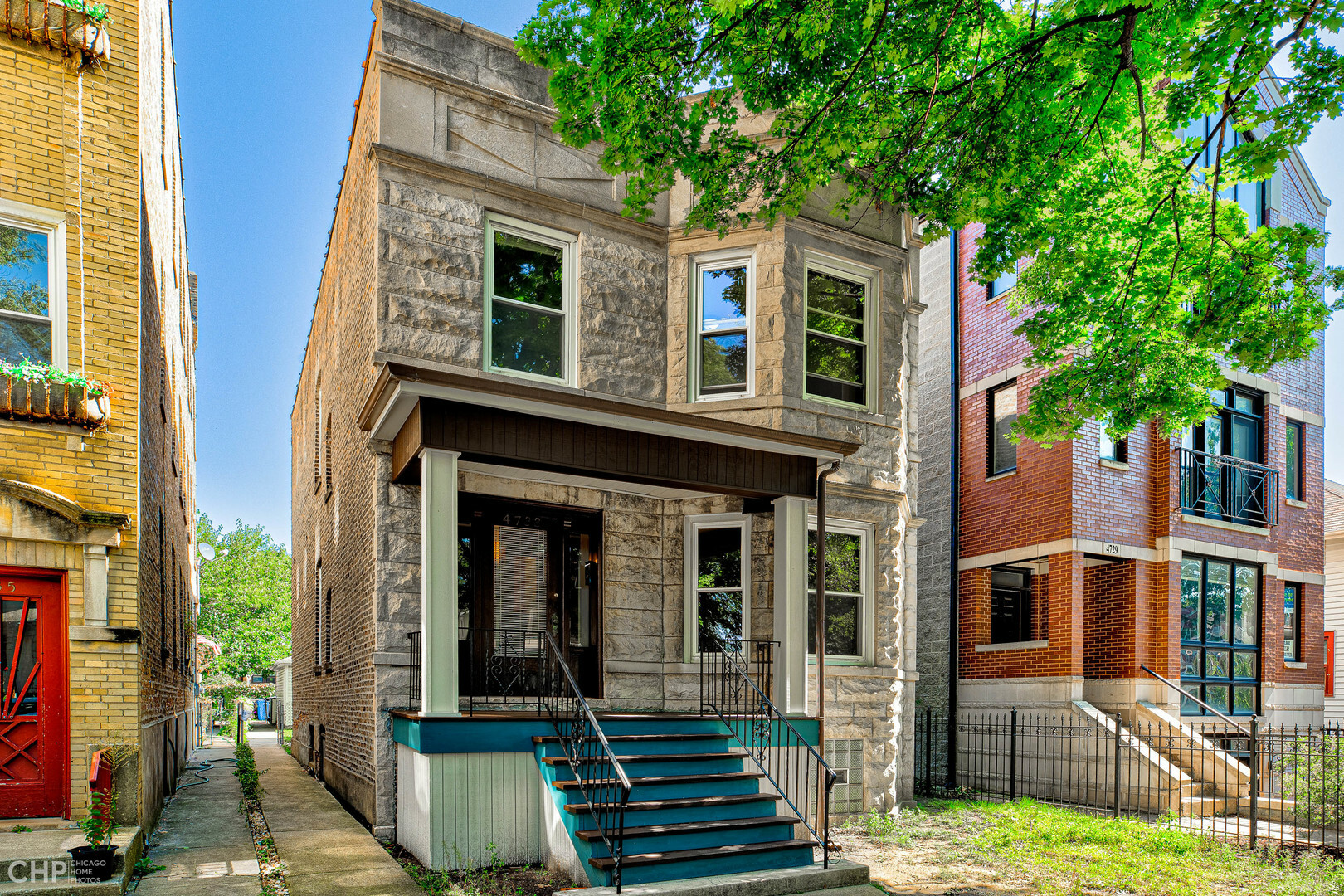 Property Photo: 4733 N Campbell Avenue IL 60625