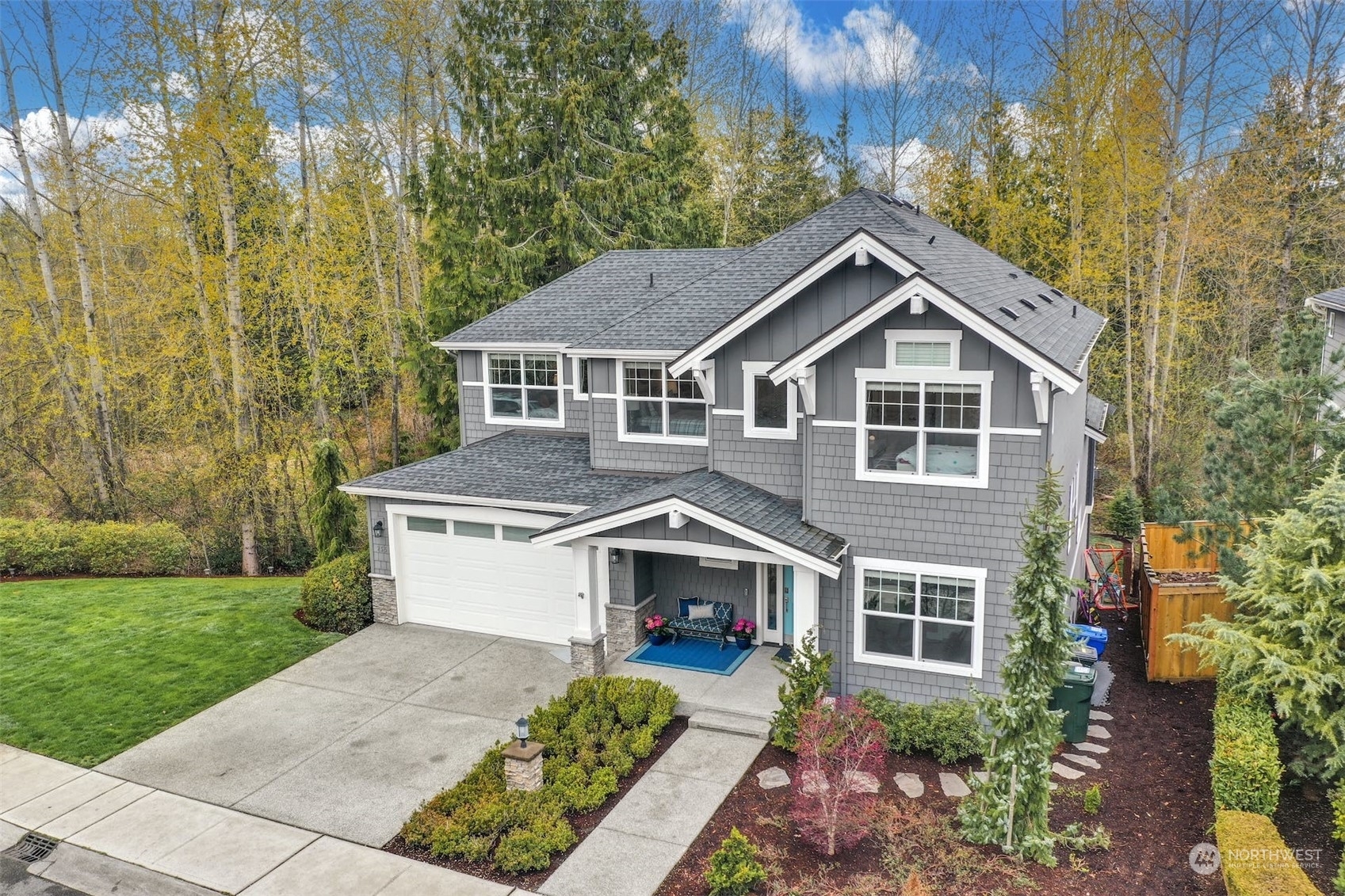 Property Photo:  755 Lyons Avenue NE  WA 98059 
