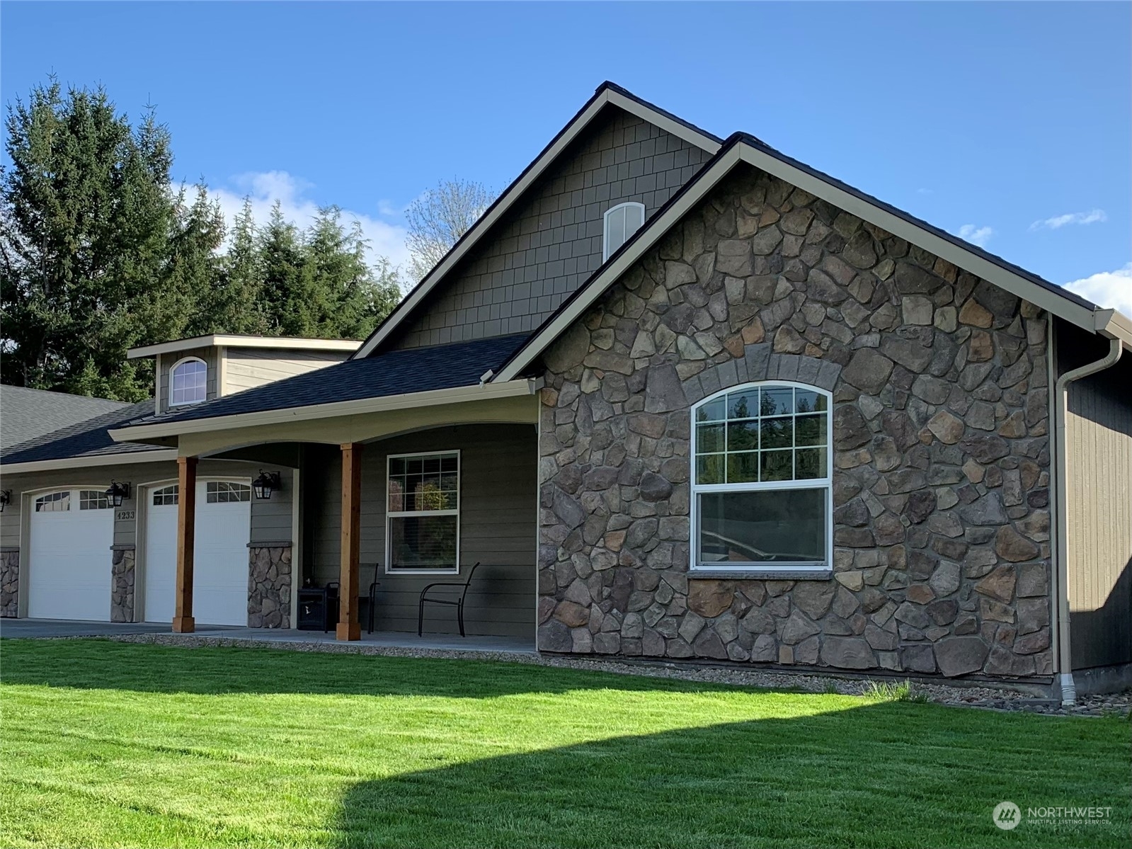 Property Photo:  4233 Pennsylvania Street  WA 98632 