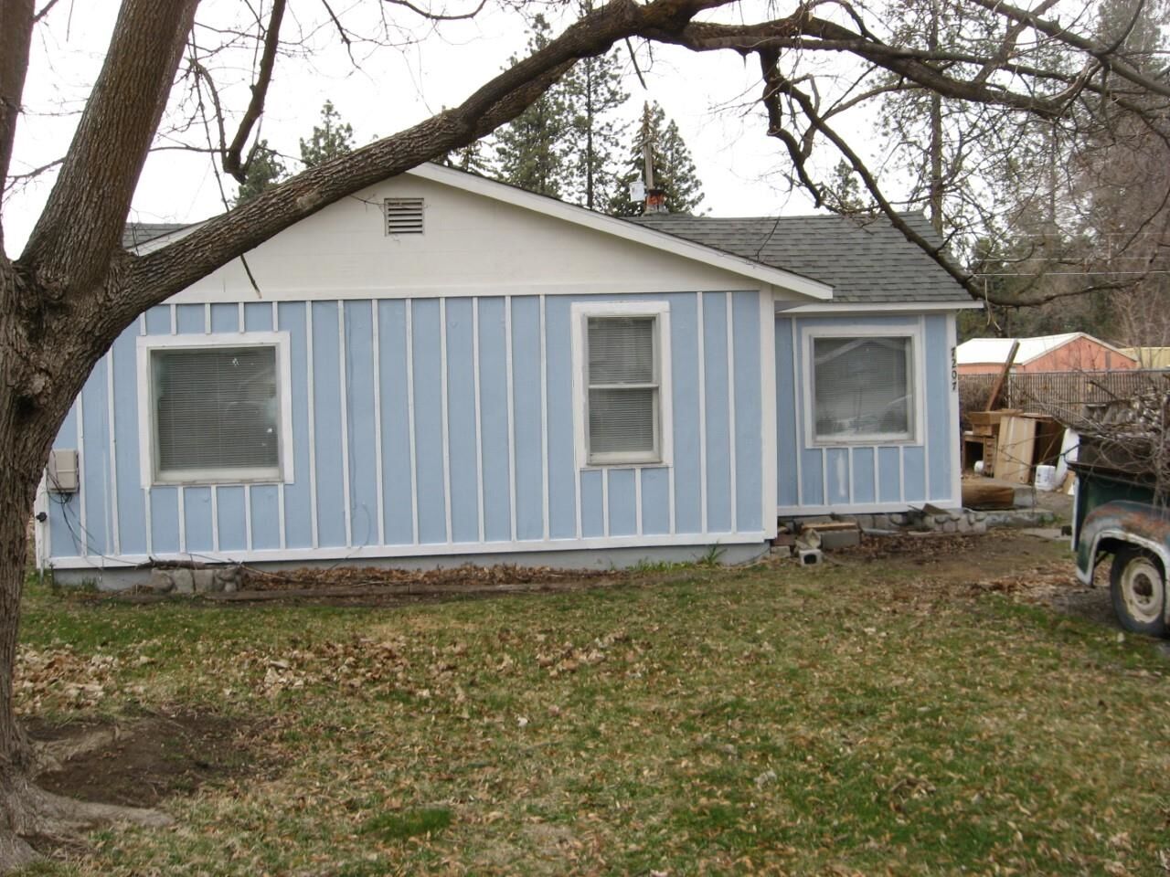 Property Photo: 7207 E 10th Ave WA 99213