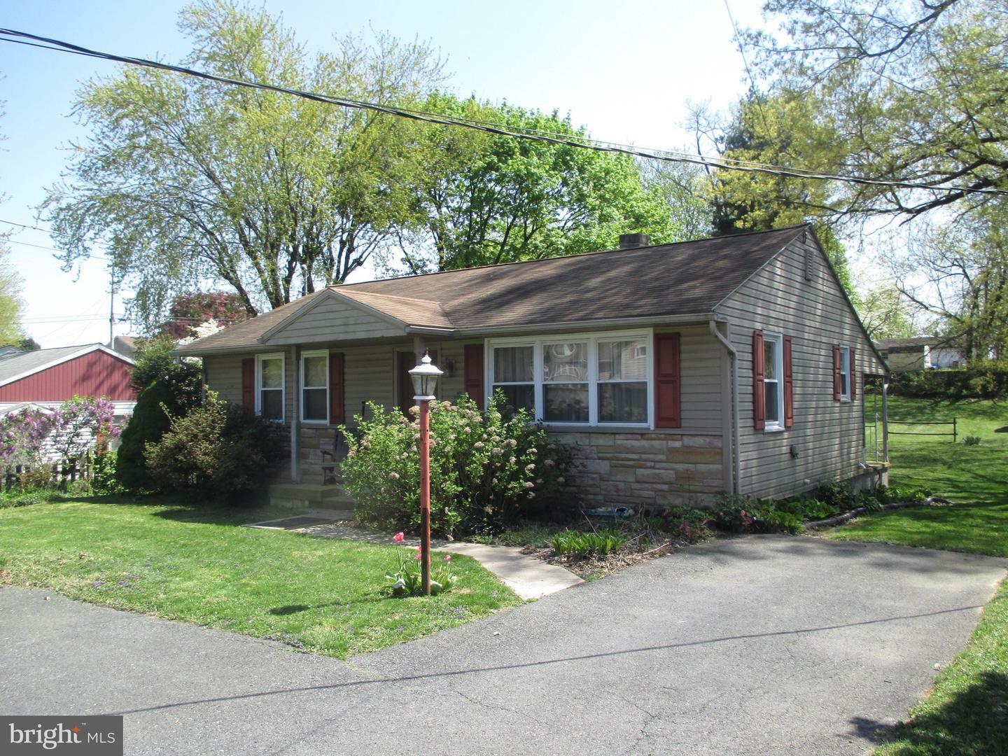 Property Photo:  6223 Blue Grass Avenue  PA 17112 