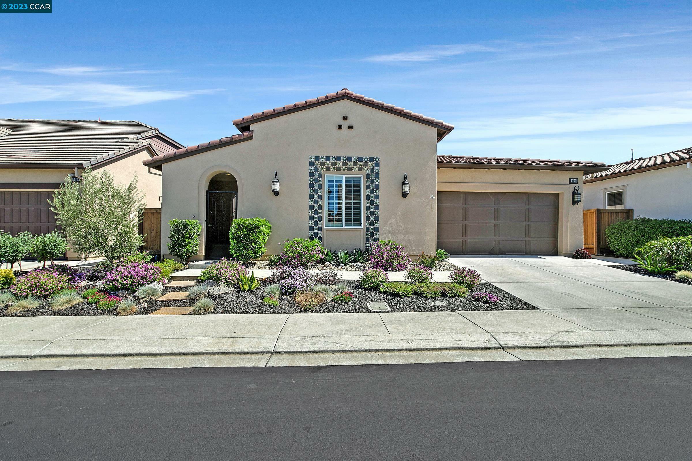Property Photo: 2096 Rioja Way CA 94513