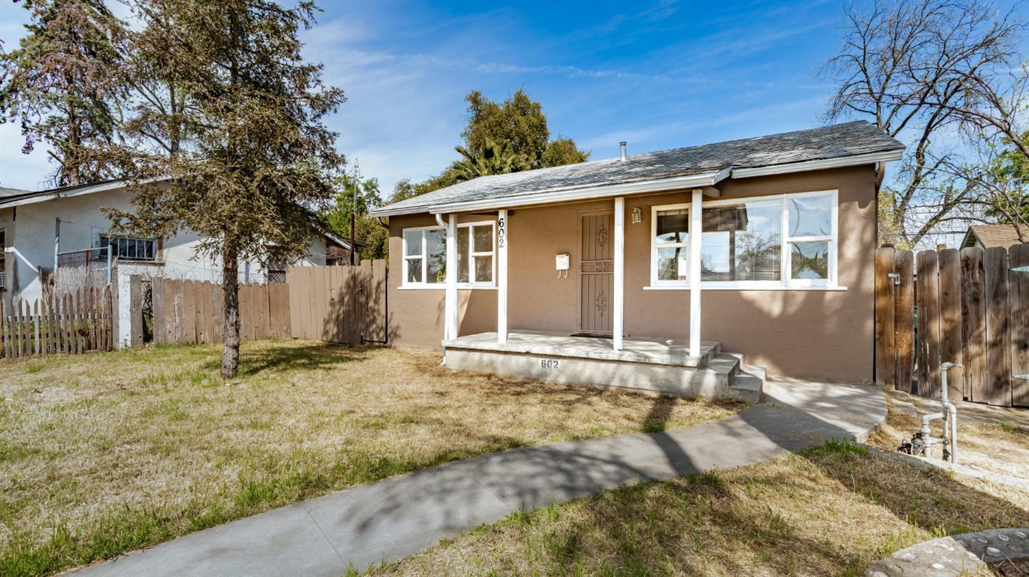 602 N Harrison Avenue  Fresno CA 93728 photo