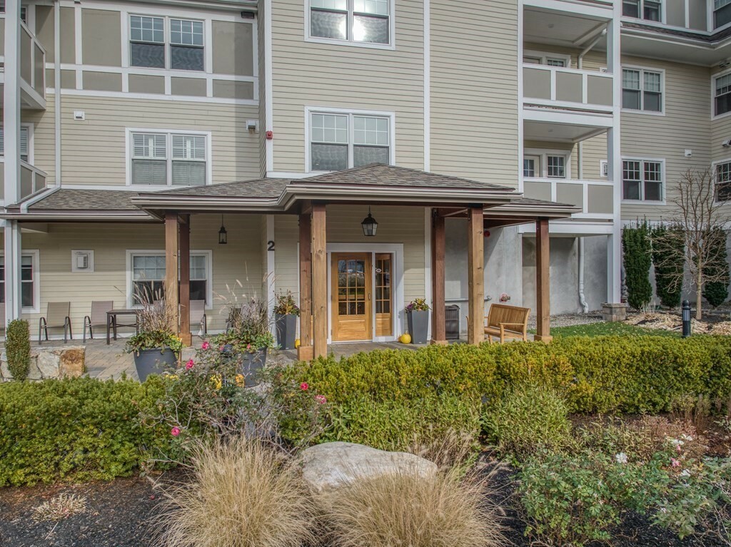 2 Manor Ter 209  Lexington MA 02420 photo