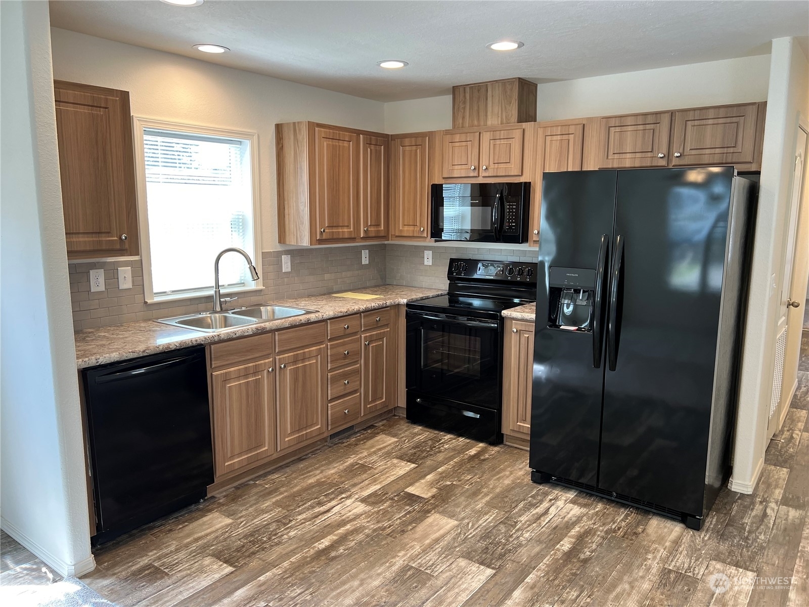 Property Photo:  507 131st Street E 21  WA 98445 
