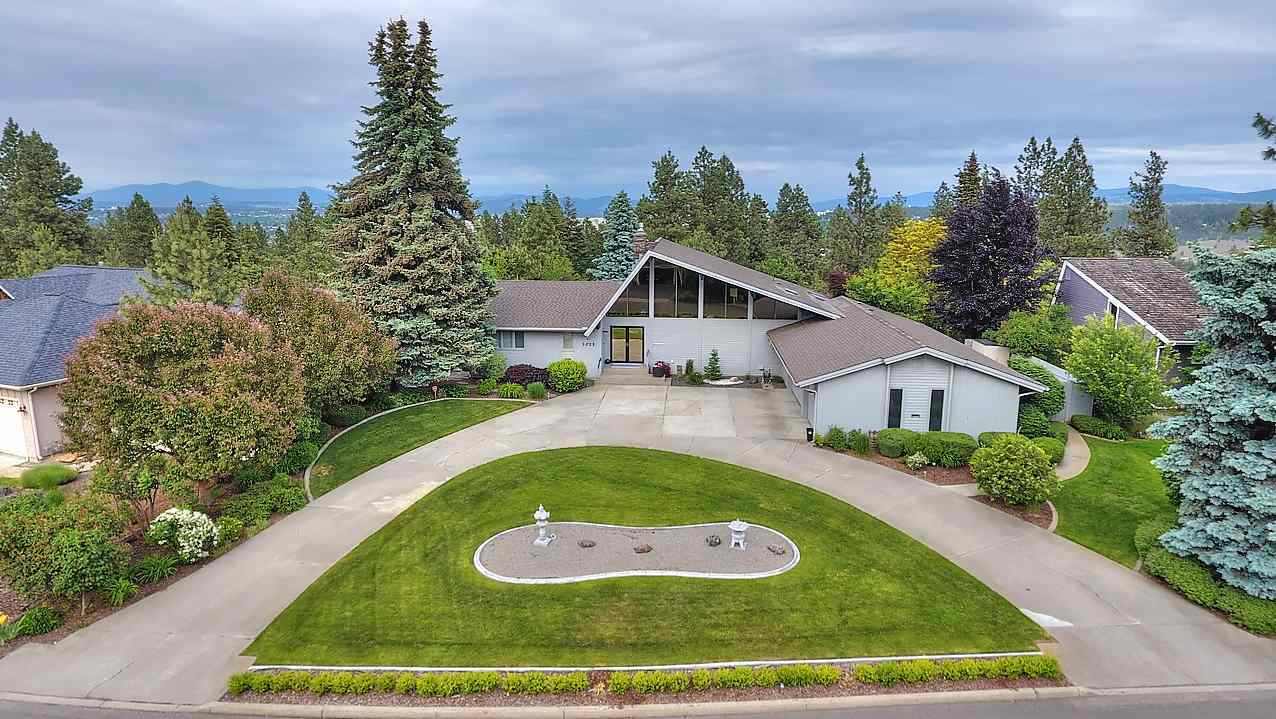 1025 S Carousel Ln  Spokane WA 99224 photo