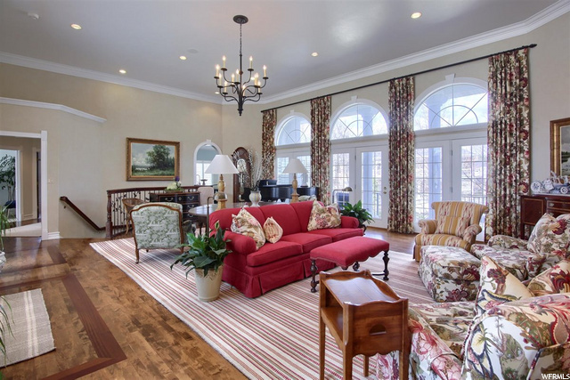 Property Photo: 1932 E Shoshone Dr S UT 84403