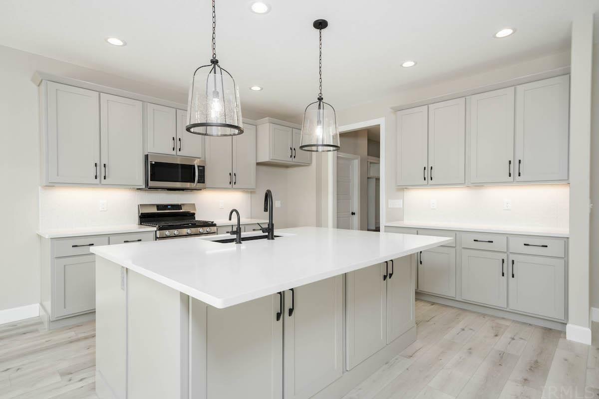 Property Photo: 18750 Eisley Cove IN 46706