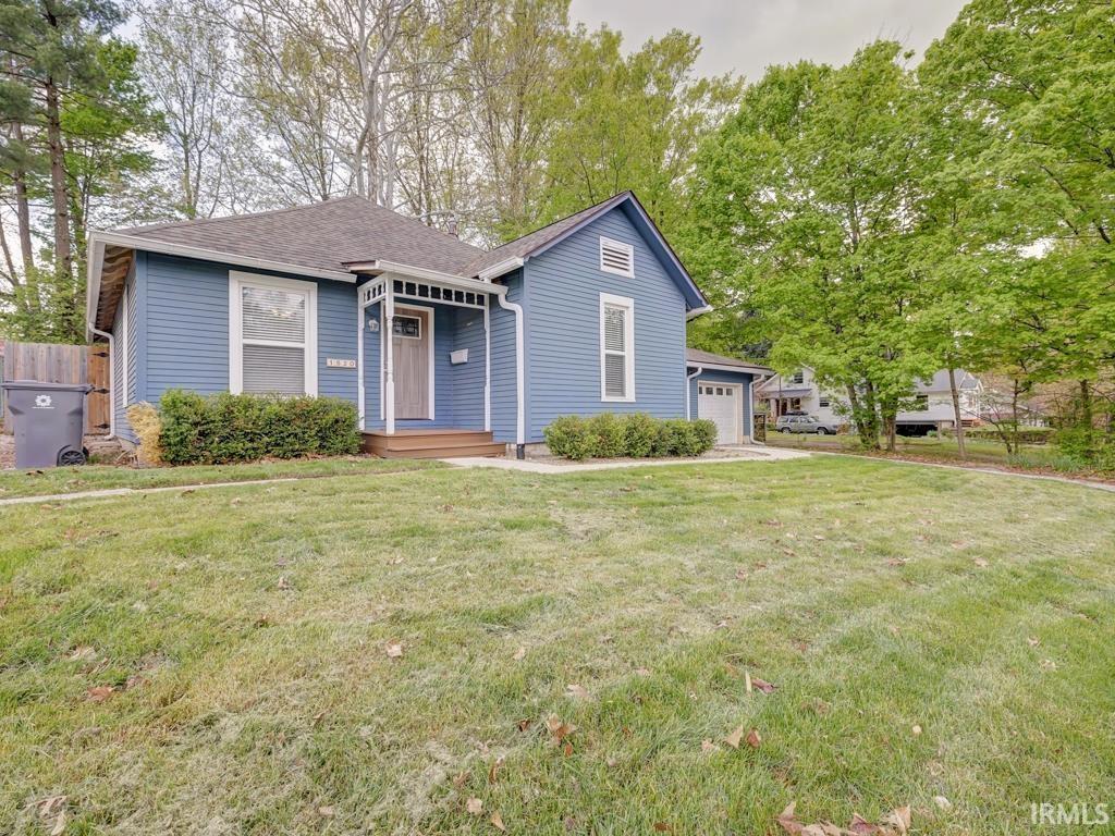 Property Photo: 1520 E University Street IN 47401-5137
