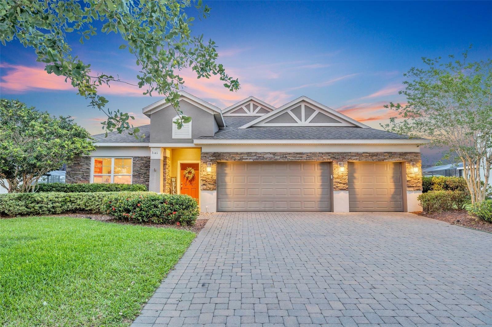 Property Photo: 3141 Amalfi Drive FL 32820