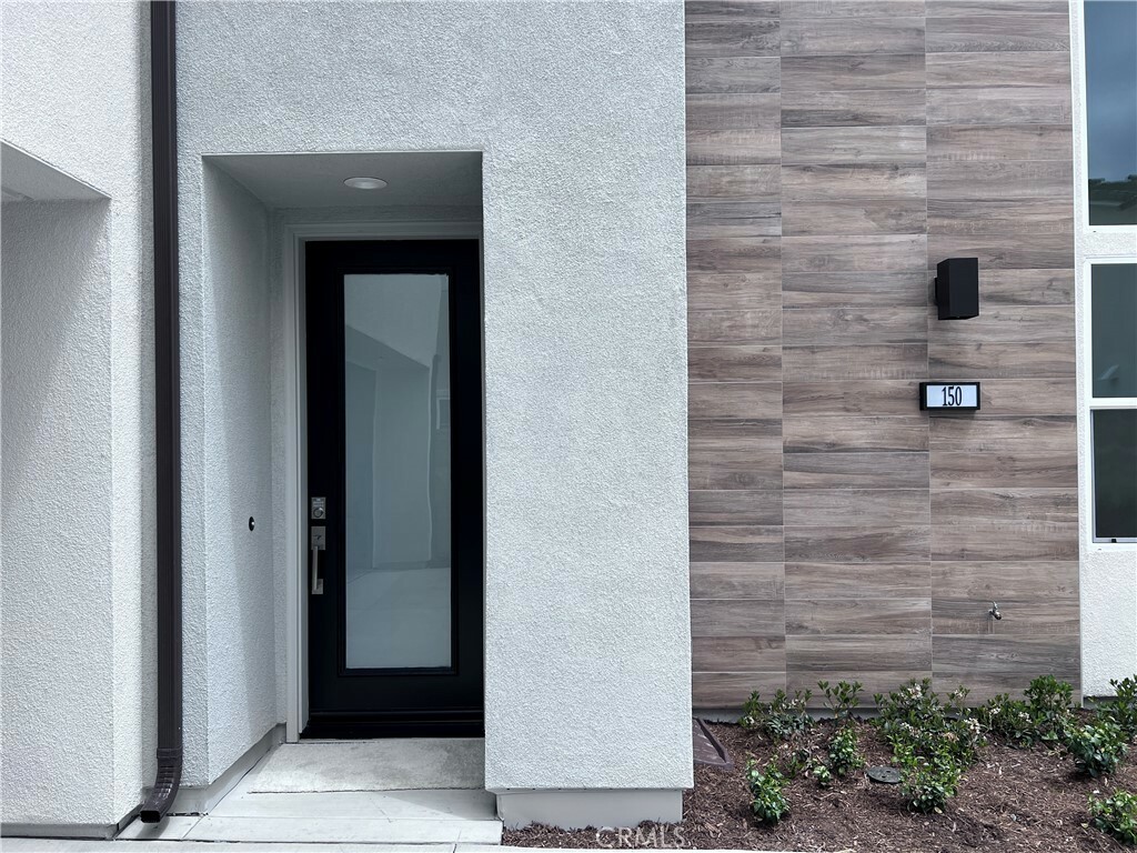 Property Photo:  150 Amber Oak  CA 92630 
