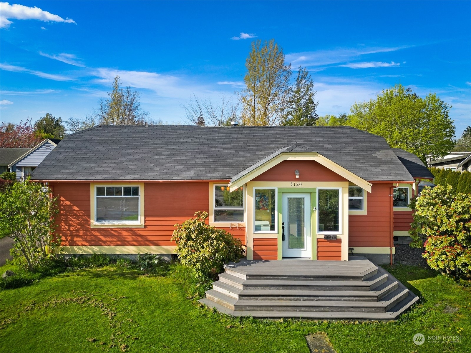 Property Photo: 3120 Cottonwood Avenue WA 98225