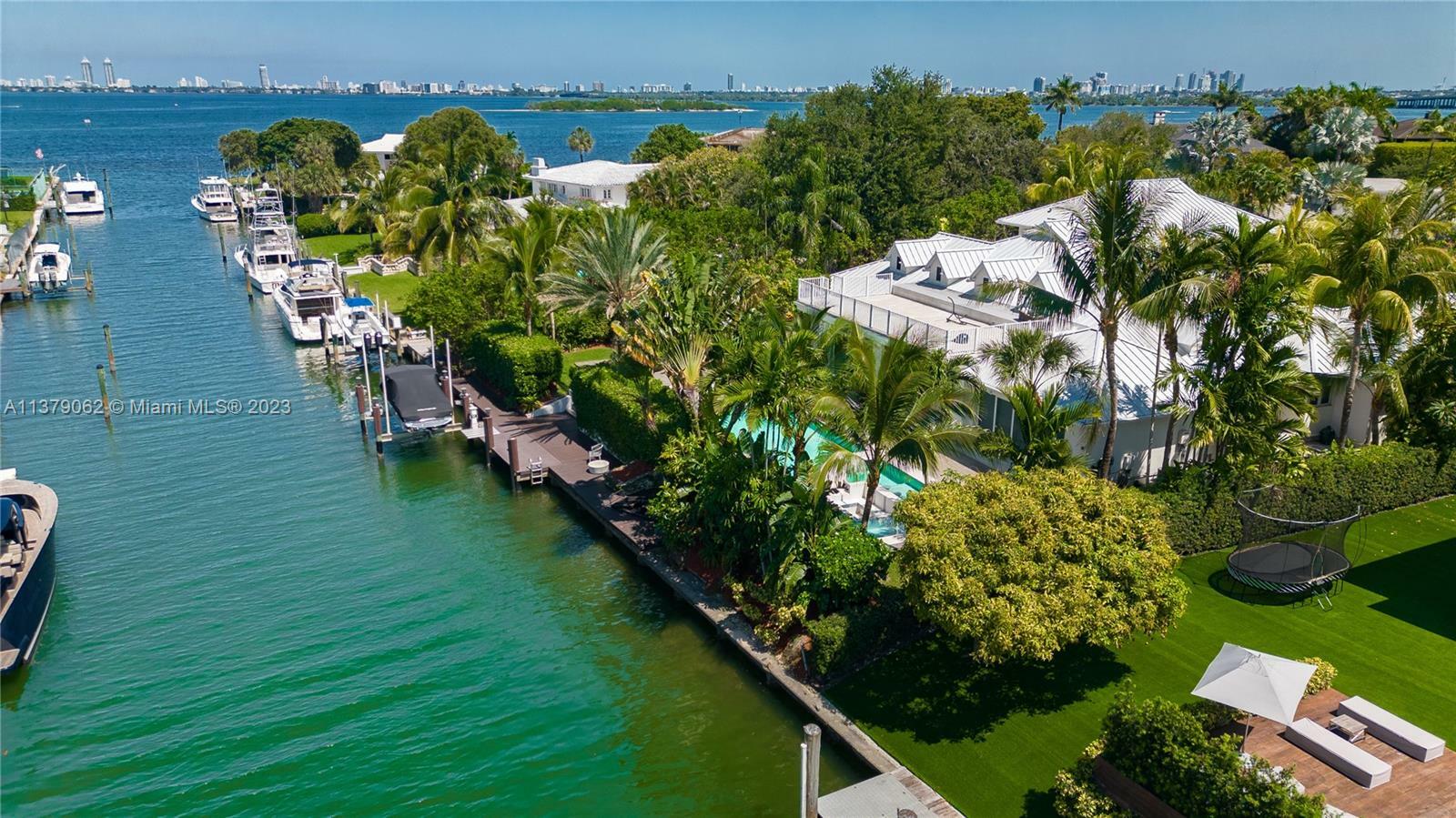 Property Photo: 761 Buttonwood Ln FL 33137