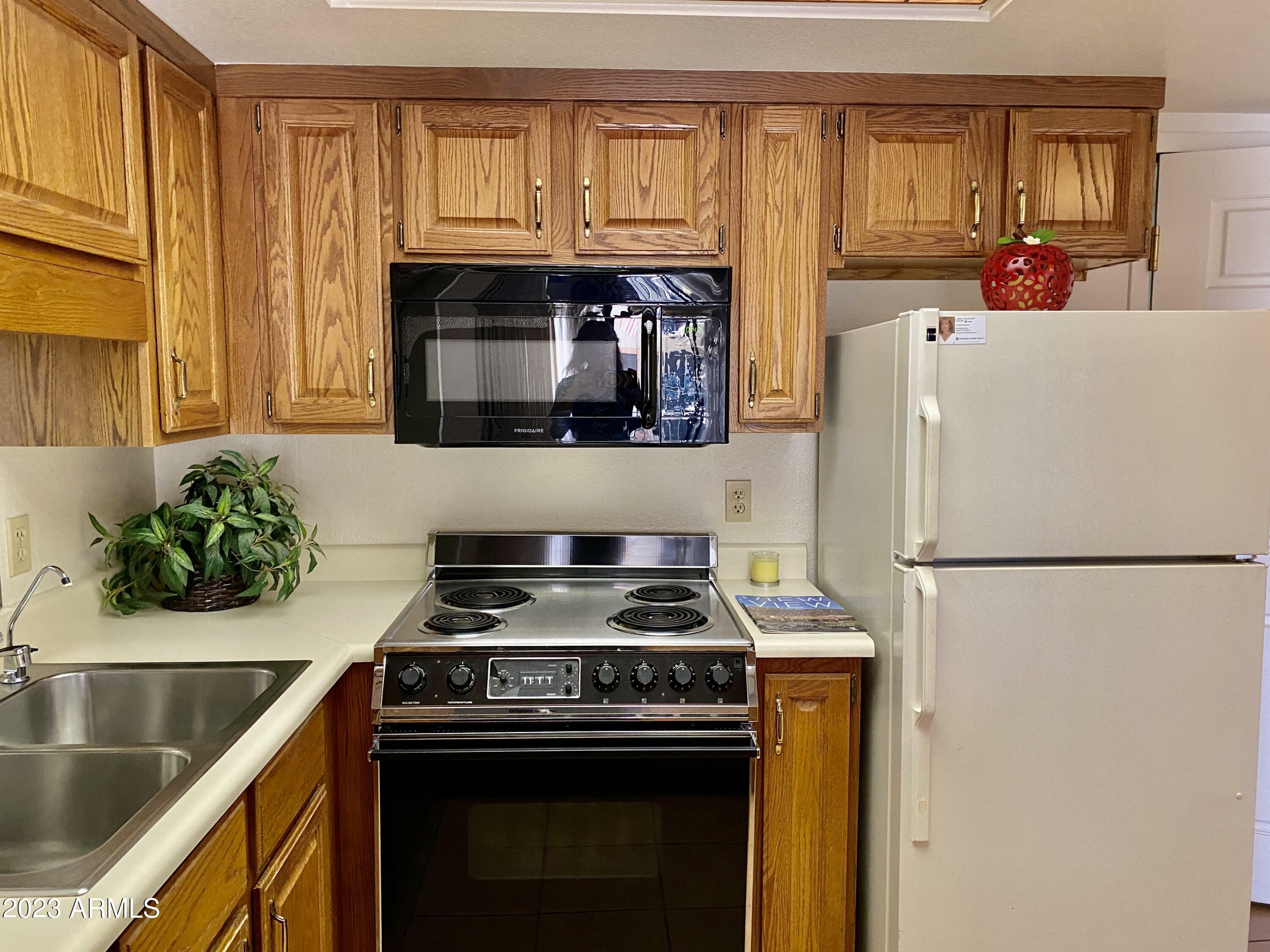 Property Photo: 10330 W Thunderbird Boulevard A218 AZ 85351