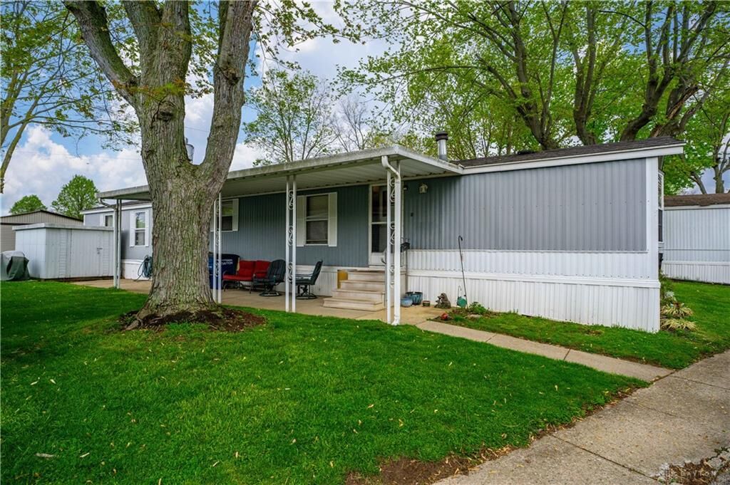 Property Photo:  5291 Sportscraft Drive  OH 45414 