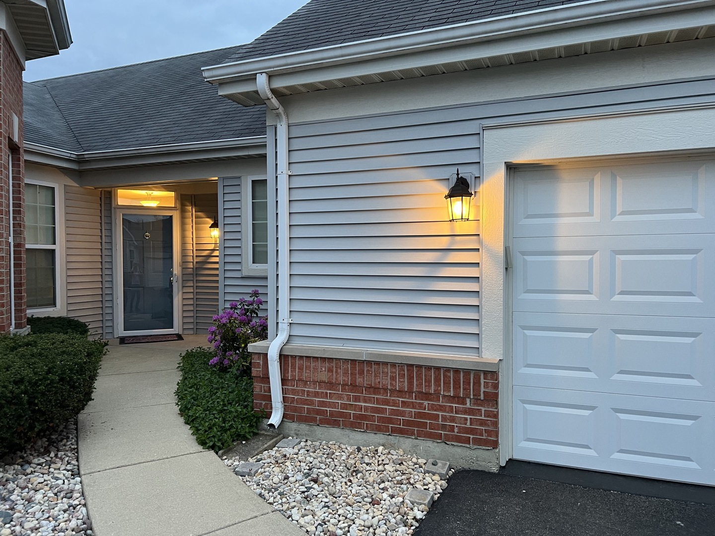 21415 Papoose Lake Drive  Crest Hill IL 60403 photo