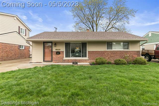 Property Photo:  18530 Valade Street  MI 48193 