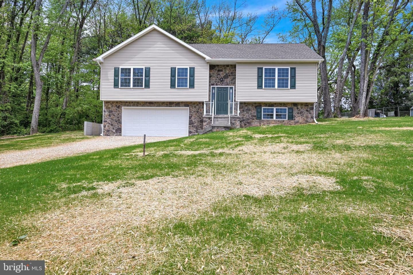 Property Photo:  2523 Pine Tree Road  PA 17362 