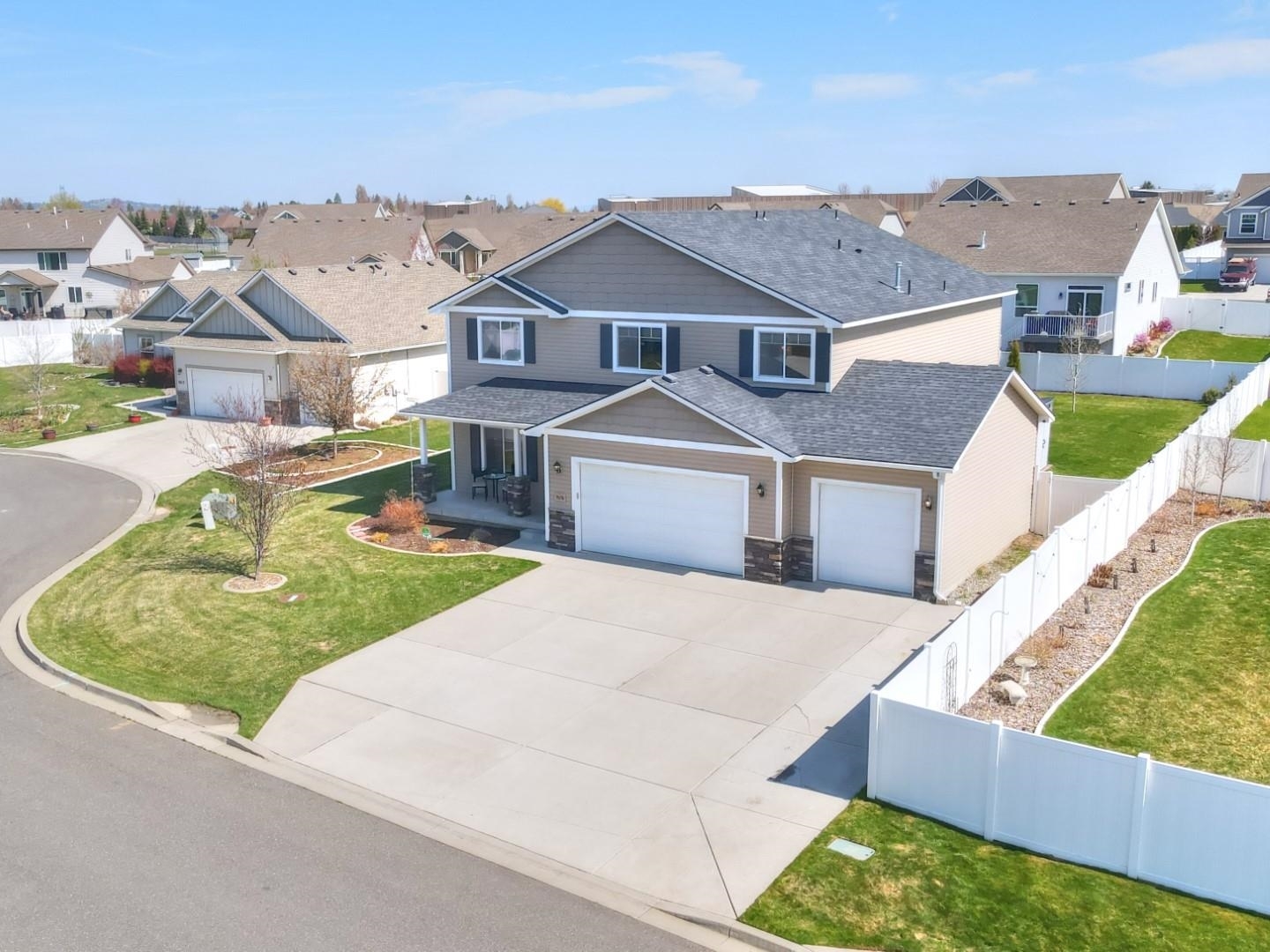 9606 N Mallory Ct  Spokane WA 99208 photo