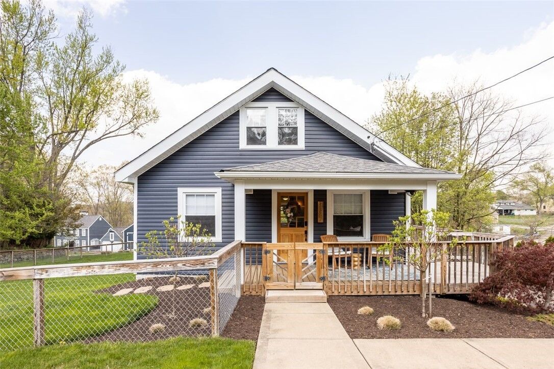 Property Photo: 2337 McIntyre Ave PA 15101