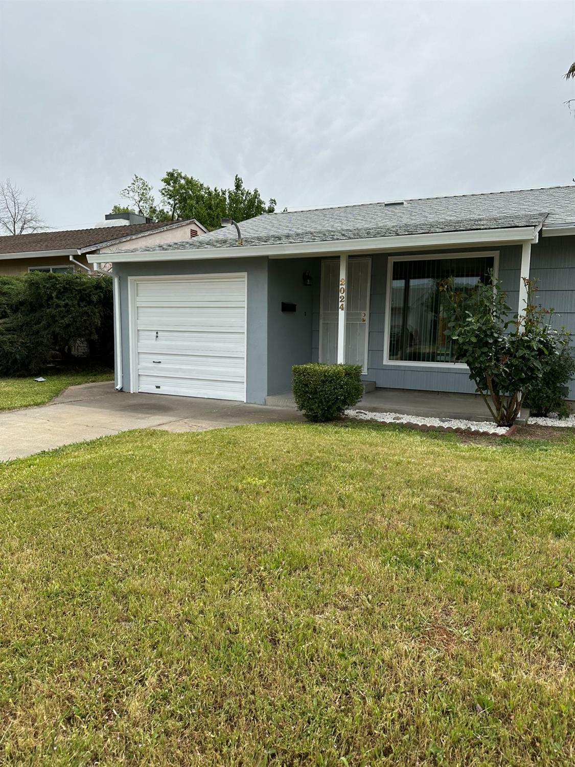 Property Photo:  2024 Bowling Green Drive  CA 95825 