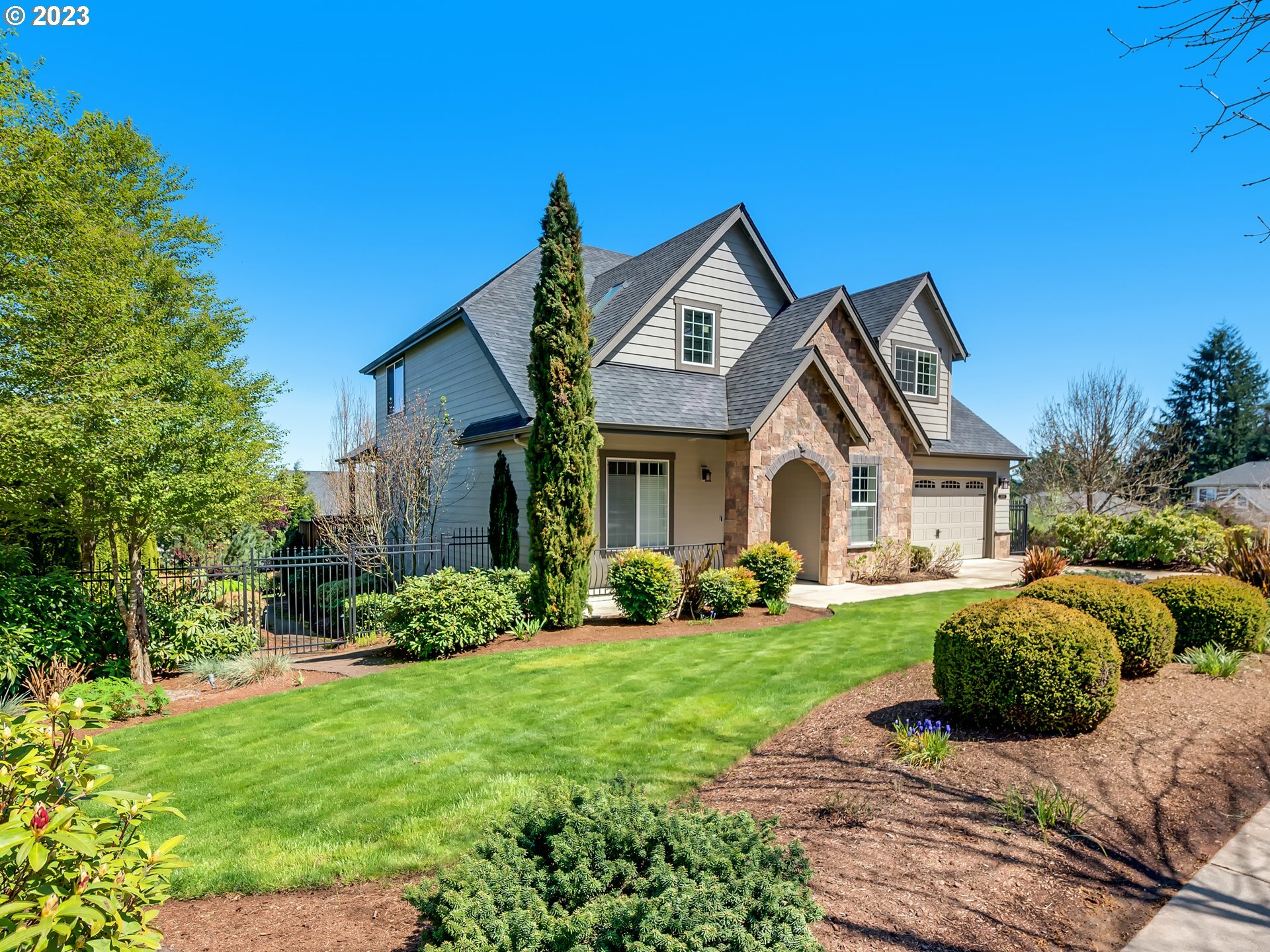 Property Photo: 3546 Summit Sky Blvd OR 97405