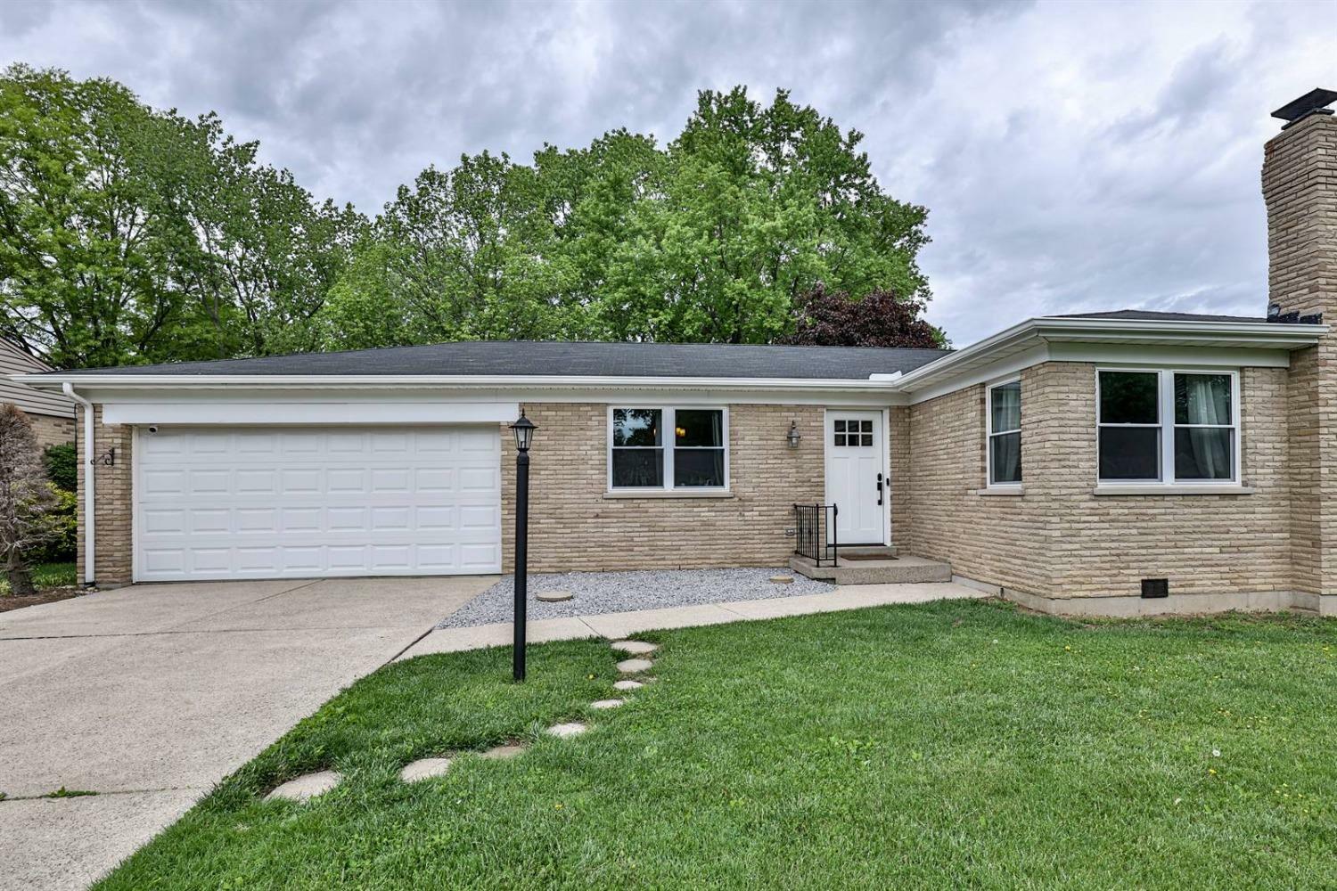 Property Photo:  1736 Millspring Court  OH 45231 