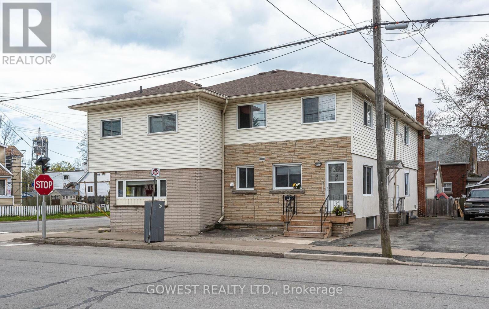 Property Photo:  402 Fares Street  ON L3K1X3 