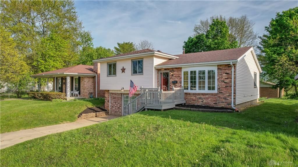 Property Photo:  405 Warren Drive  OH 45503