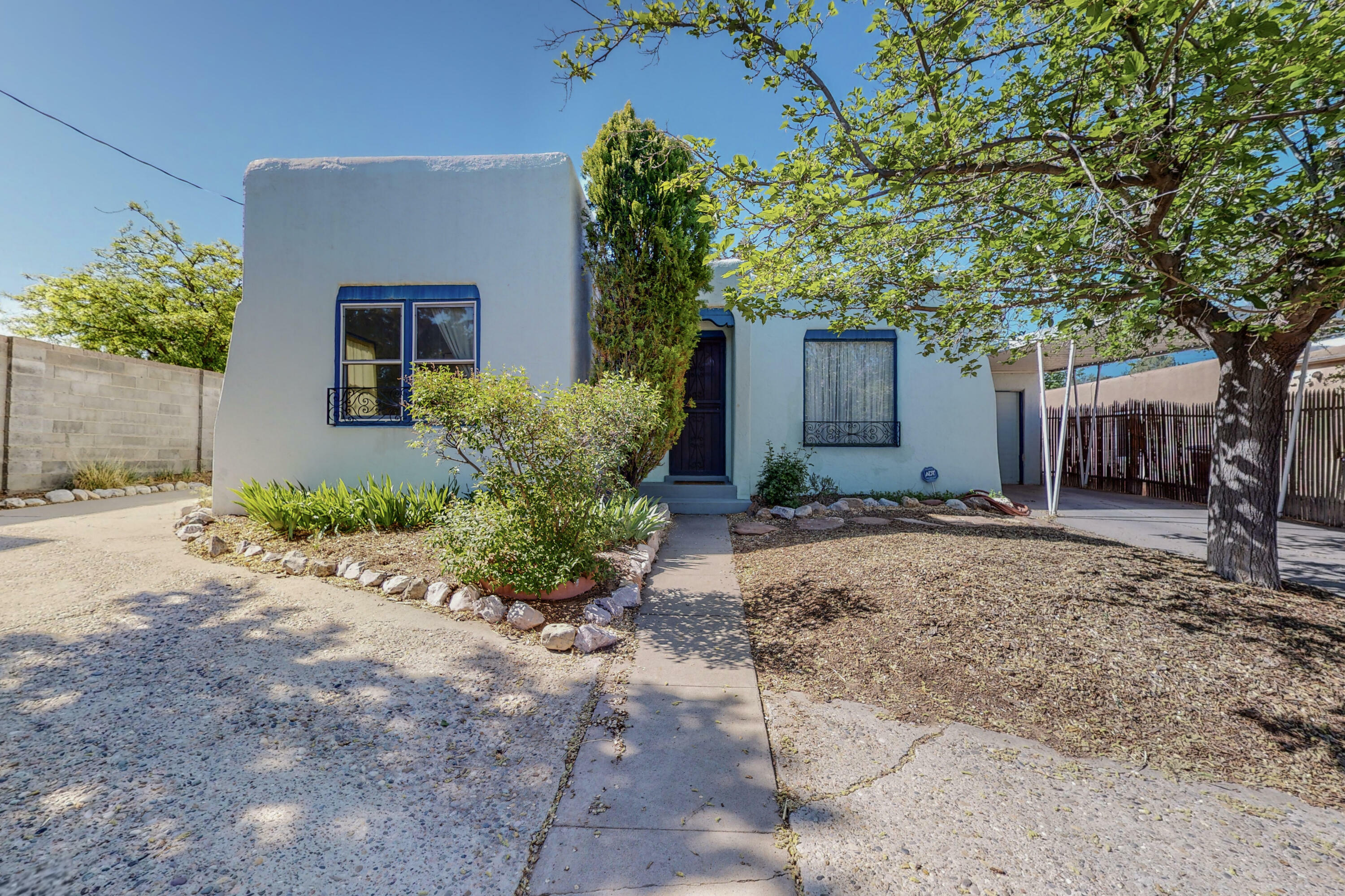 3212 Burton Avenue SE  Albuquerque NM 87106 photo