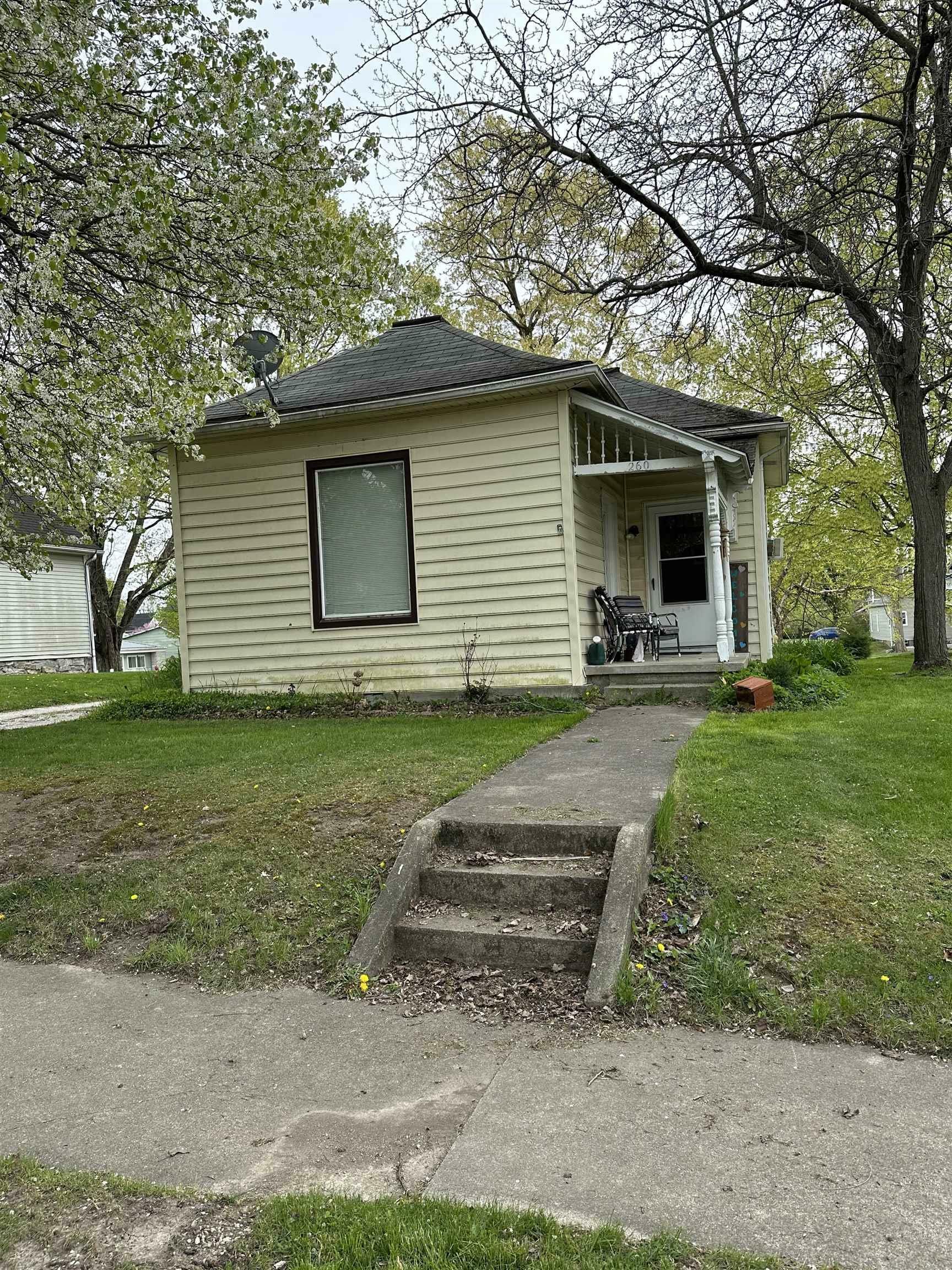 Property Photo:  260 E Morse Street  IN 46770 