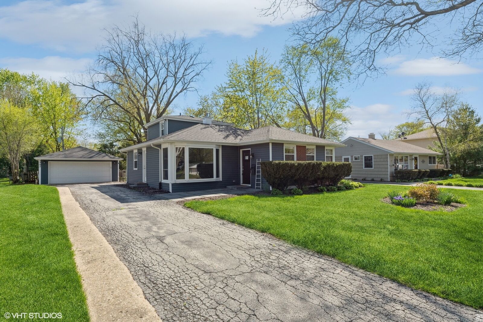 Property Photo:  2407 Wing Street  IL 60008