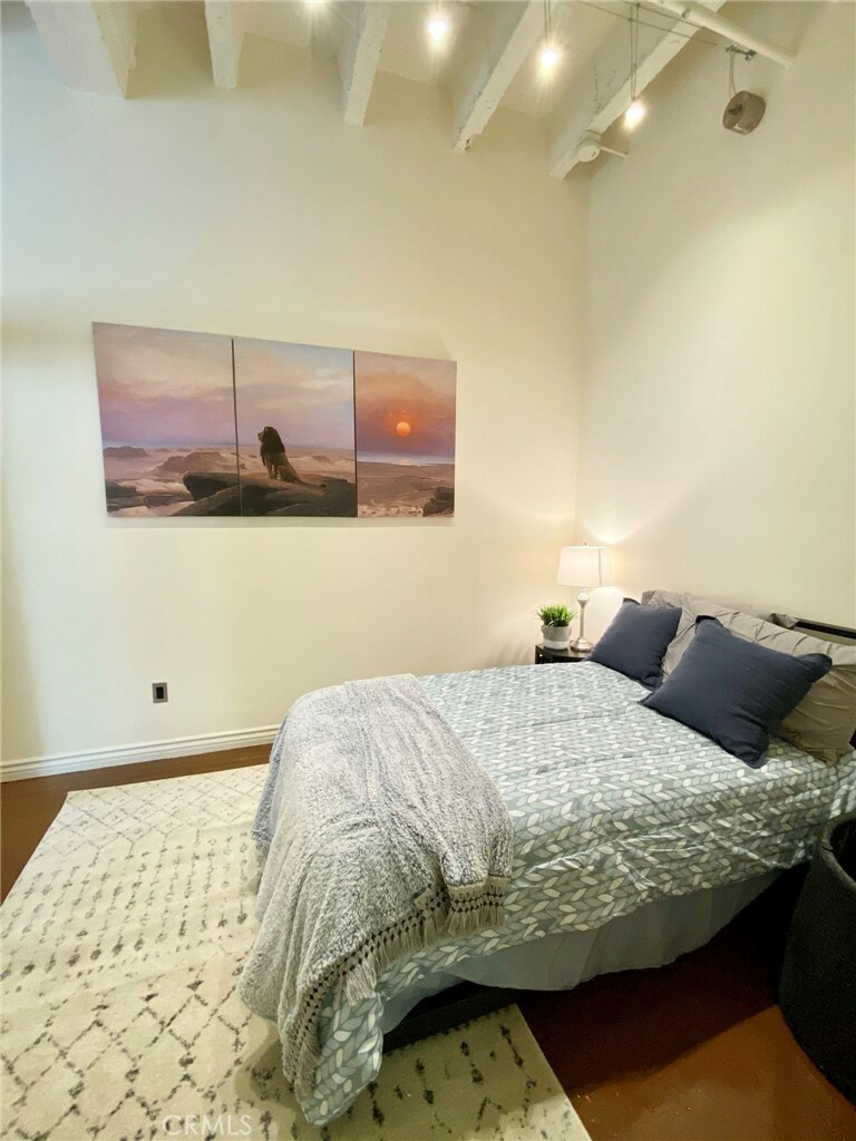 Property Photo:  312 W 5th Street 825  CA 90013 