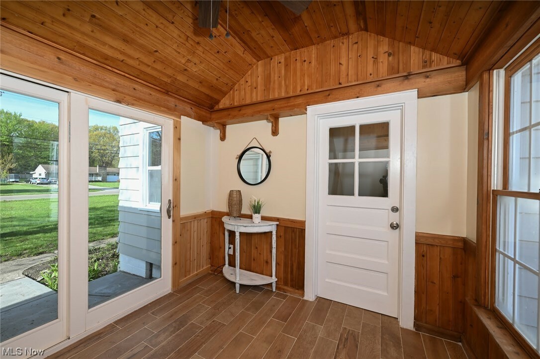 Property Photo: 791 Center Road OH 44319