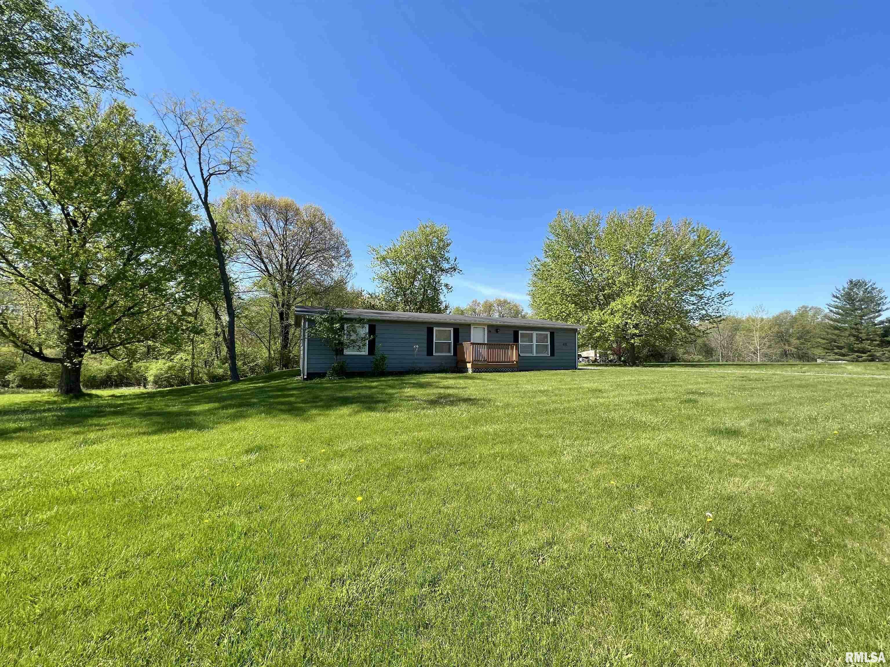 Property Photo:  2401 South Lakeview Road  IL 61428 