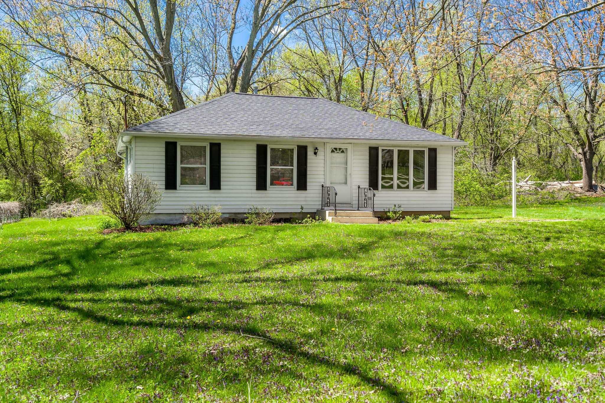 Property Photo: 5843 Vienna Drive IL 61109