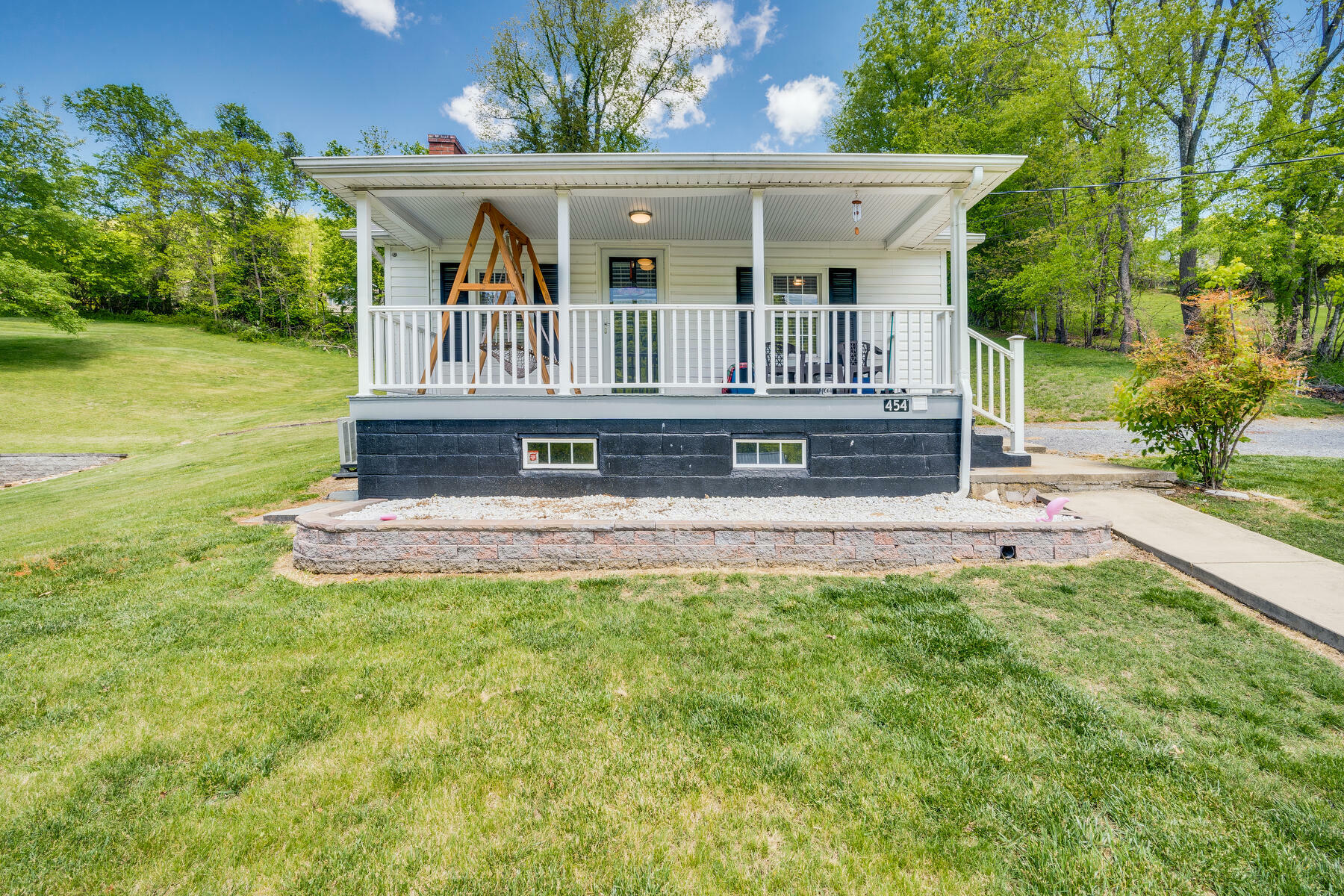 Property Photo:  454 Highland Street  VA 24251 