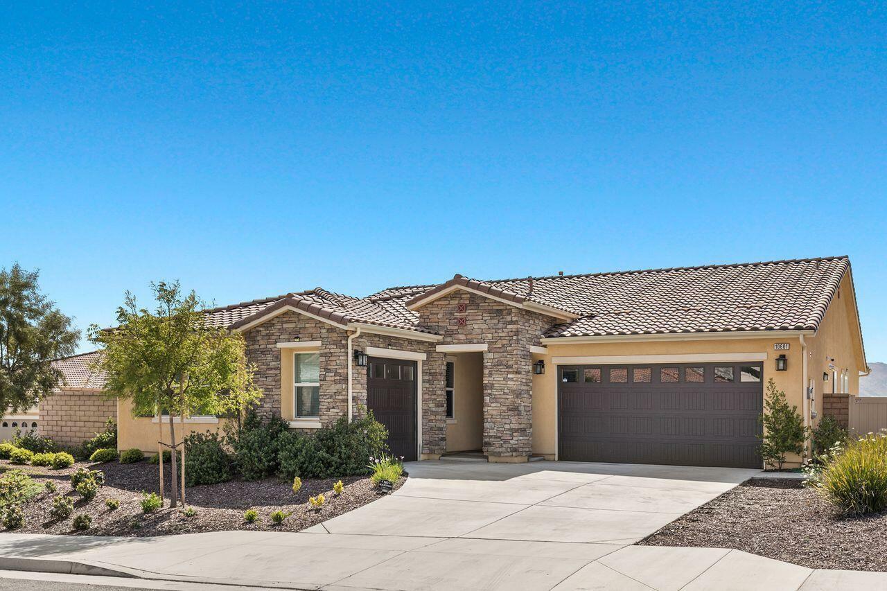 Property Photo: 10601 Cloud Haven Drive CA 92557