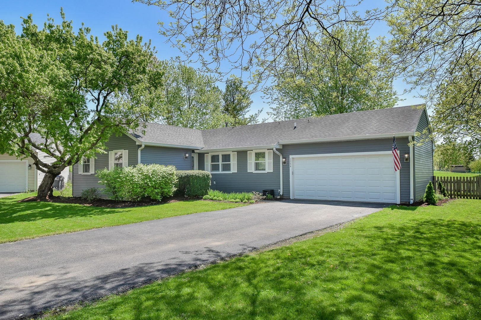 Property Photo: 1756 Bucknell Court IL 60565