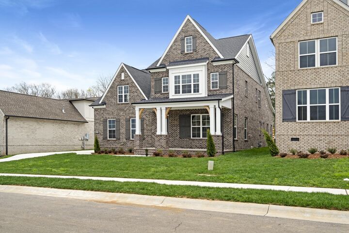 Property Photo:  612 Dunmeyer Ct  TN 37135 
