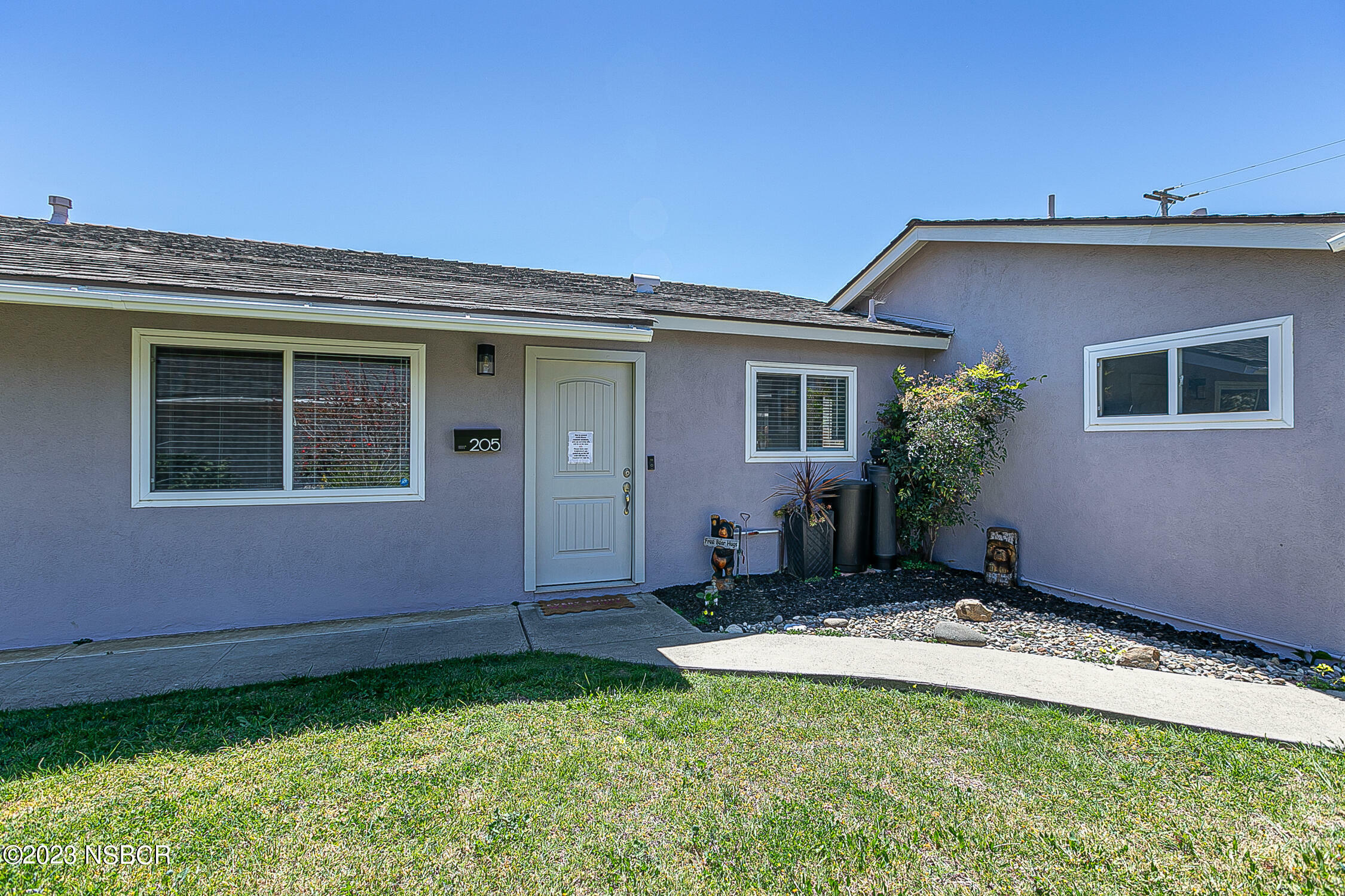 Property Photo: 205 N 7th Street CA 93436