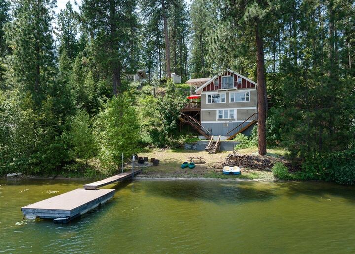 13410 N Peninsula Dr  Newman Lake WA 99025 photo