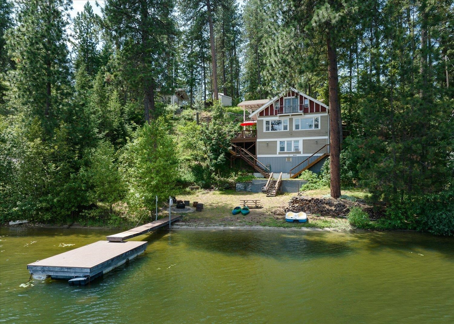 Property Photo: 13410 N Peninsula Dr WA 99025
