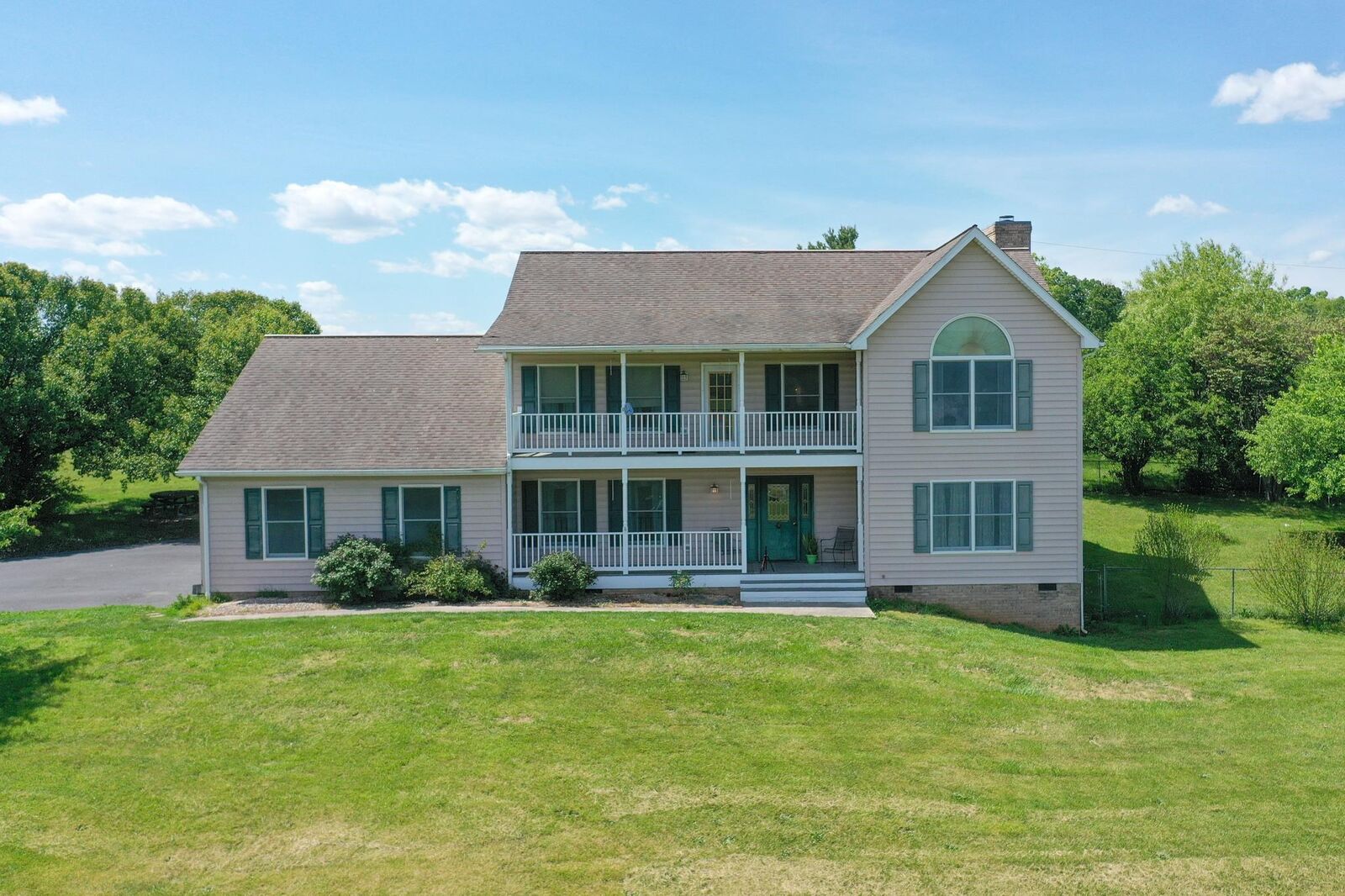 Home for sale in Crimora 318 Morton Rd, Crimora, VA 24431