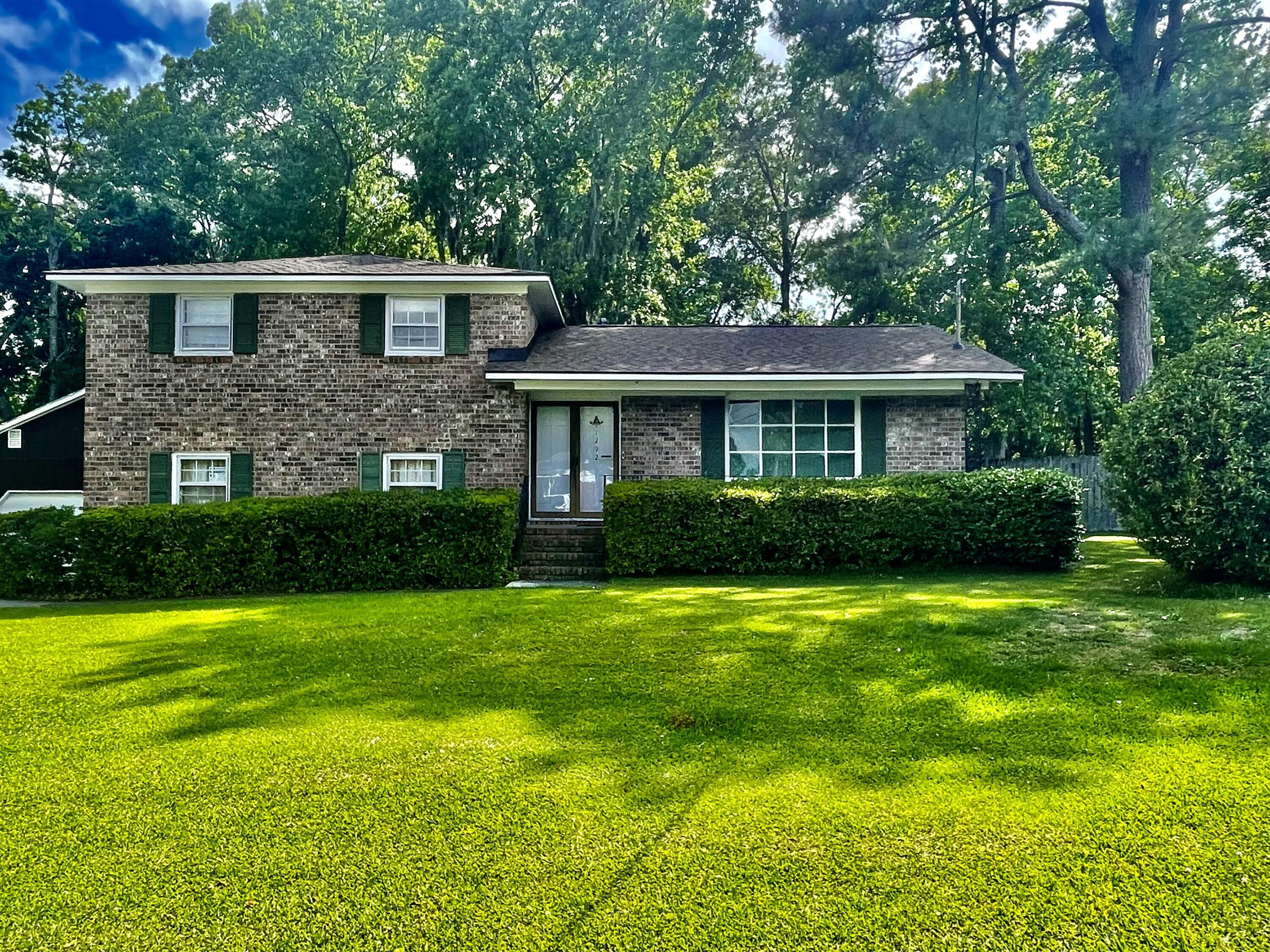 Property Photo: 1292 Fort Drive SC 29410