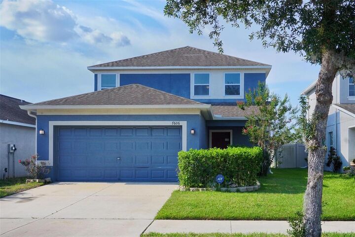 Property Photo: 7606 Maroon Peak Drive FL 33573