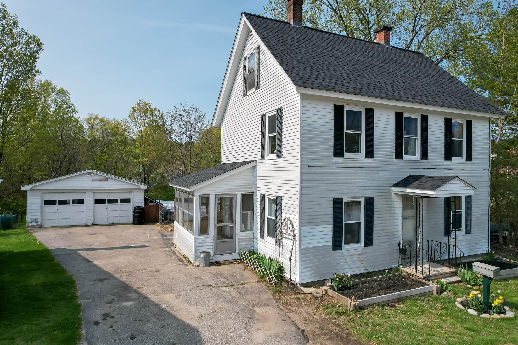 Property Photo:  7 Maple Street  NH 03835 